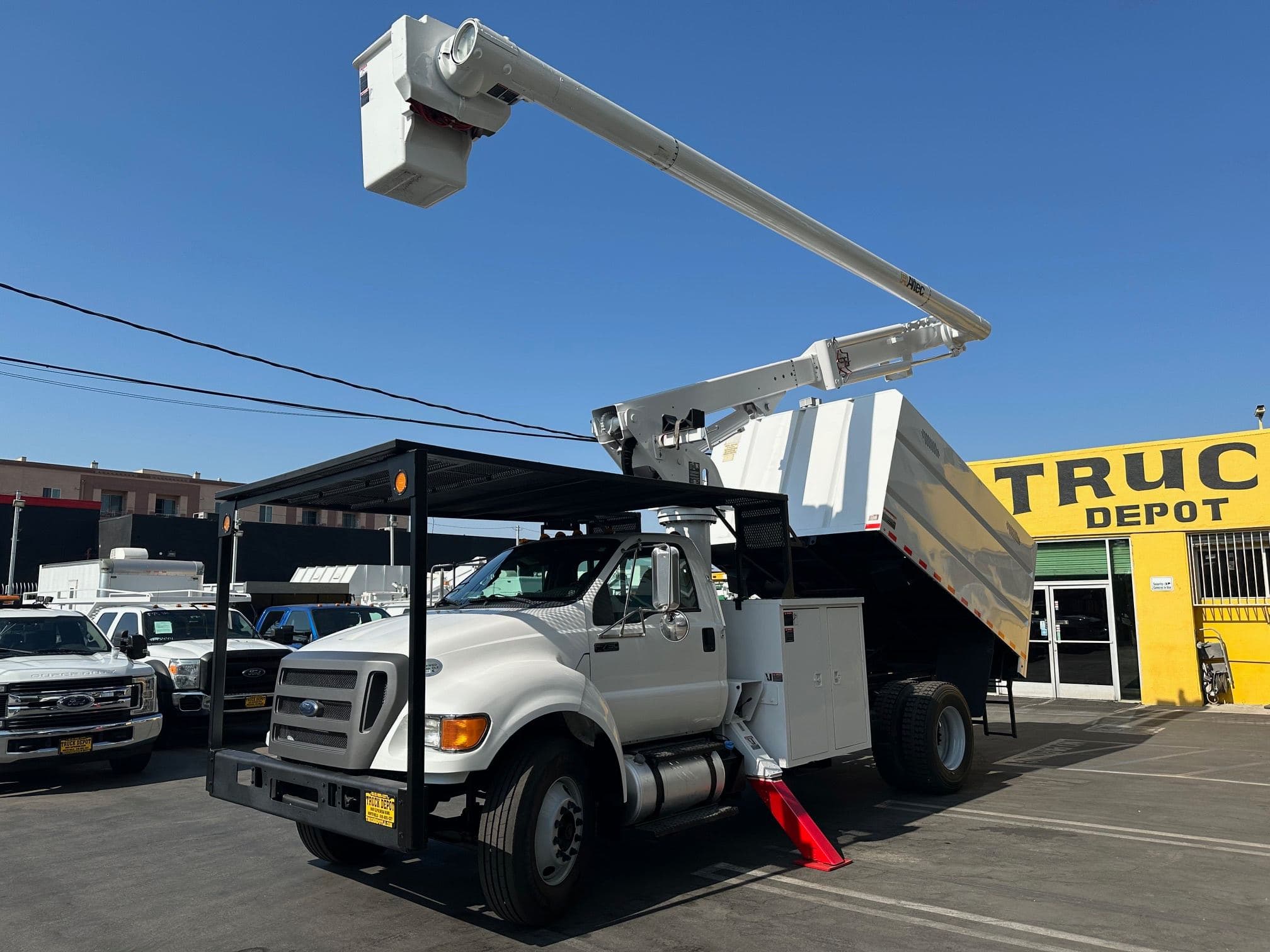 2011 FORD F750 SD Forestry Tree Truck 13461 image 3