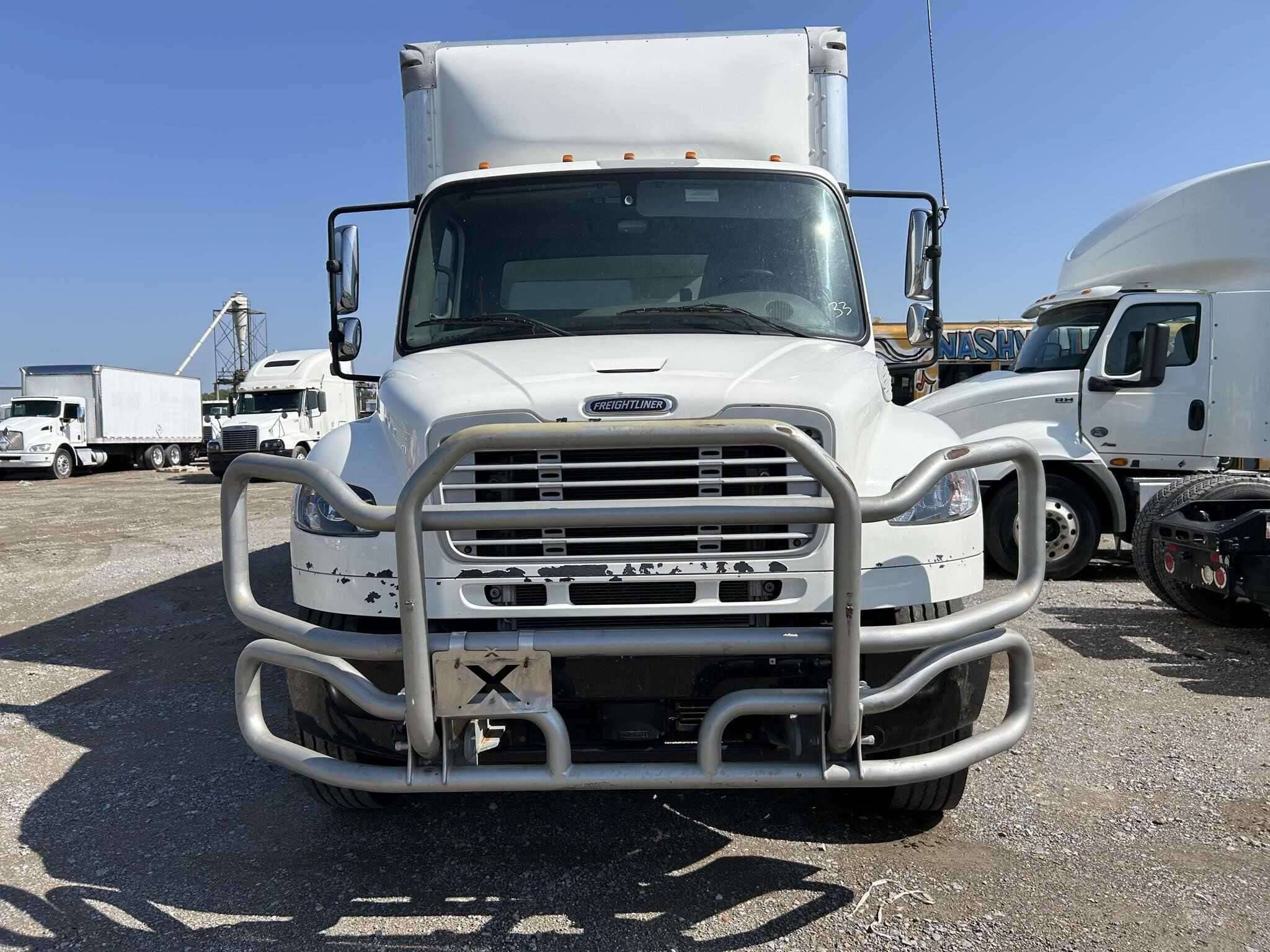 2019 Freightliner M2 image 7