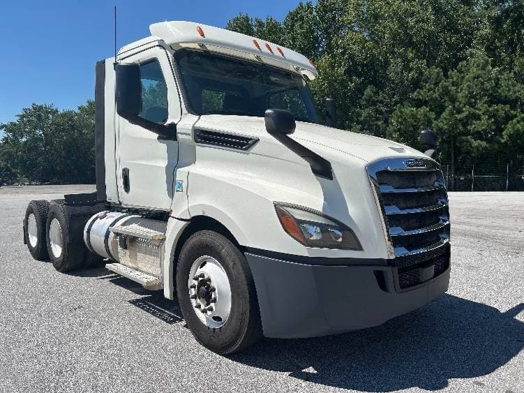 2018 Freightliner Cascadia image 13