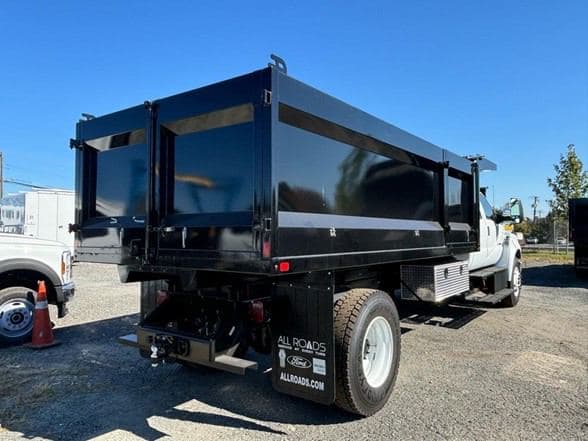 2025 Ford 4143D image 3