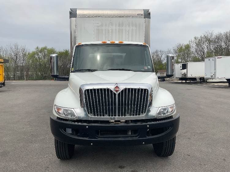 2022 International MV607 Box Truck - 220HP, 6 Speed Automatic, Roll up Door image 2