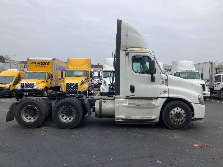 2018 Freightliner Cascadia image 6