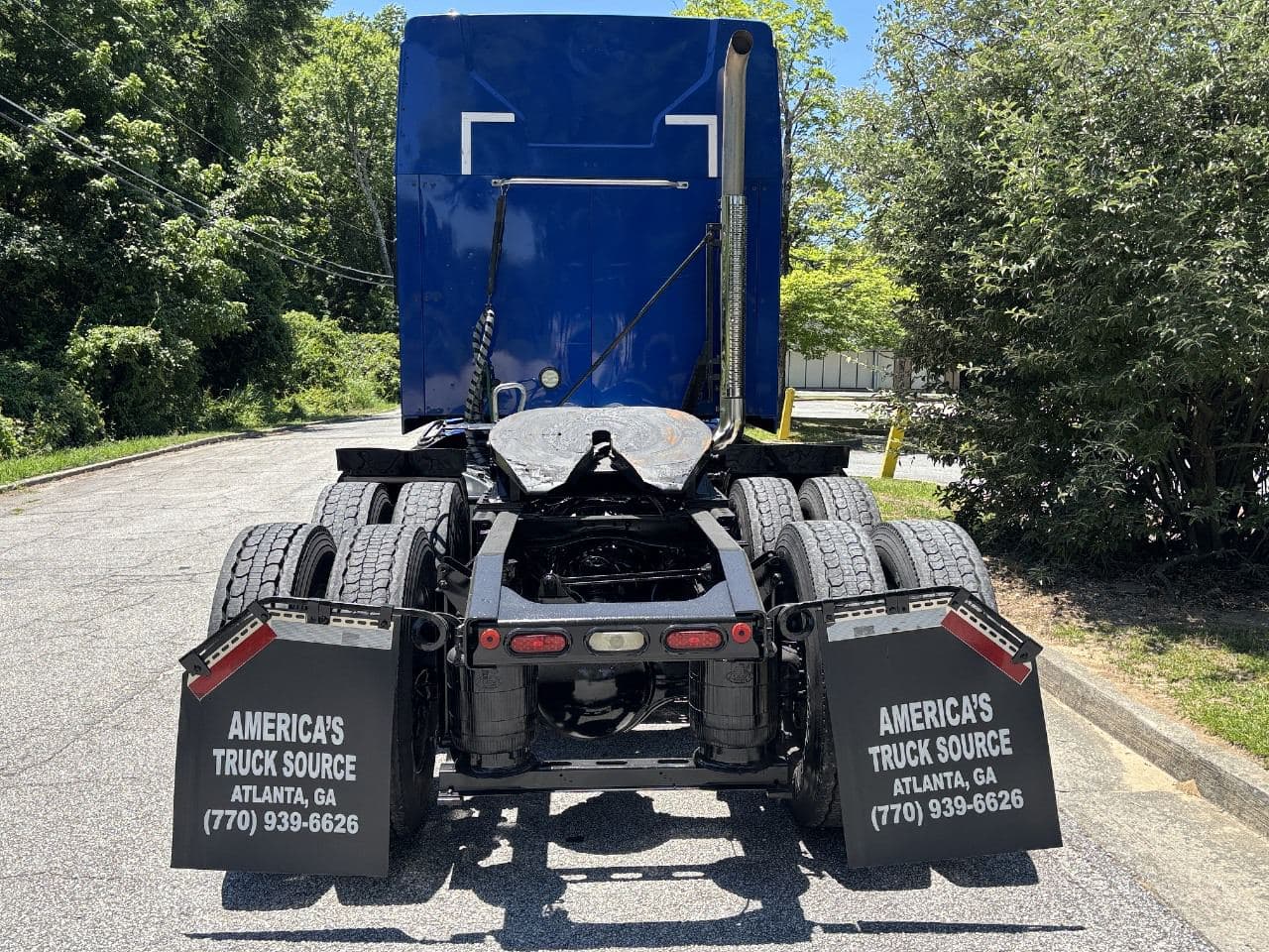 2019 Mack Anthem image 9