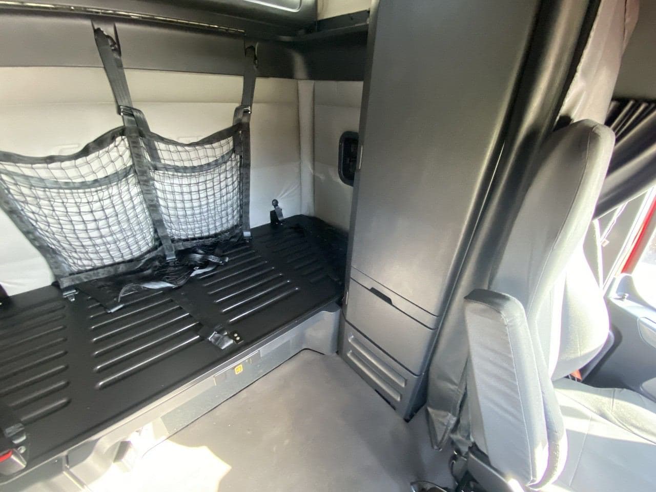 2021 Freightliner Cascadia image 17