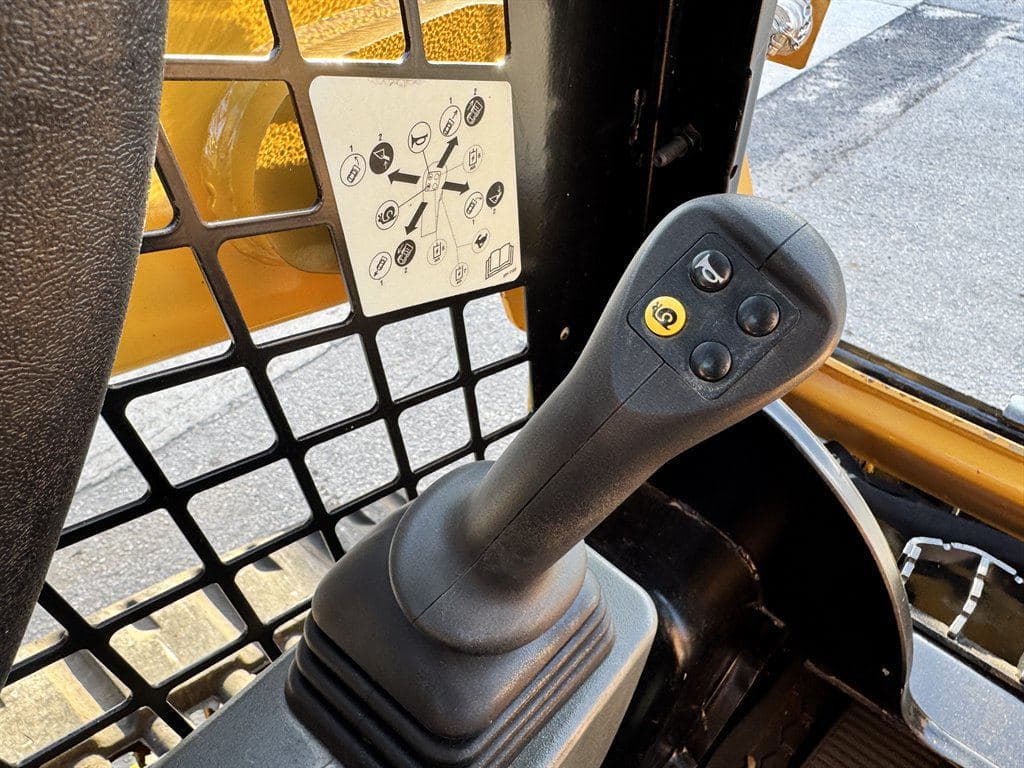 2021 Caterpillar 249d3 image 39