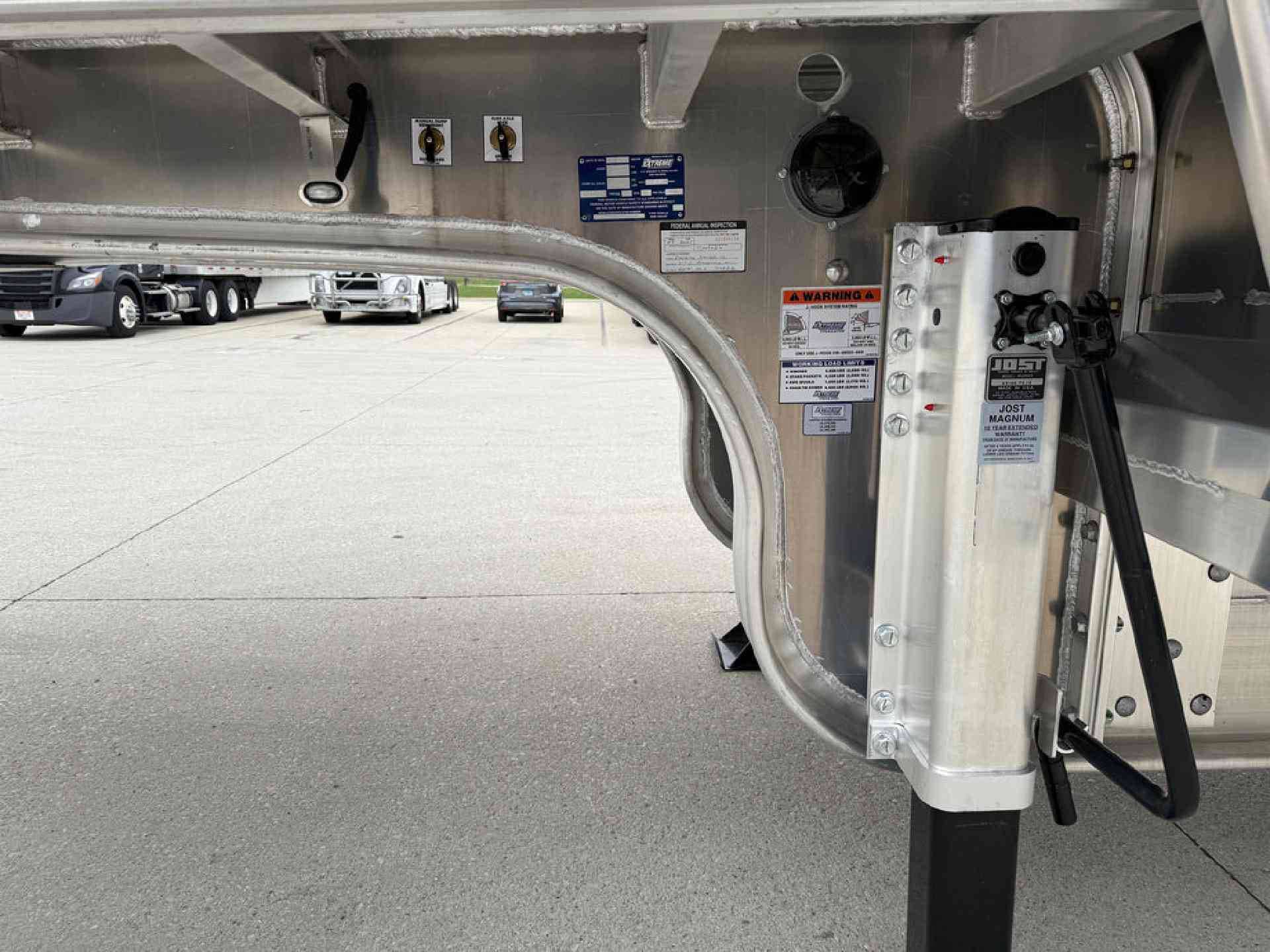 2027 Extreme XS60 Step Deck image 10