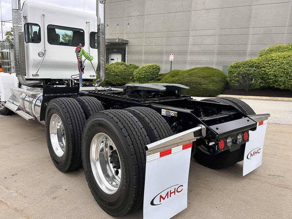 New 2027 KENWORTH W900L image 17