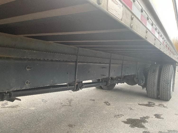 2022 International MV607 Box Truck - 220HP, 6 Speed Automatic, Roll up Door image 5