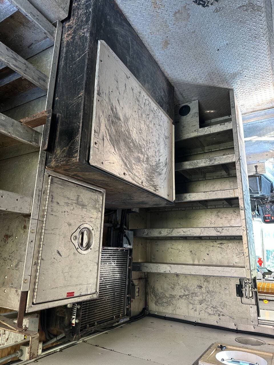 2014 Freightliner MT45 image 24