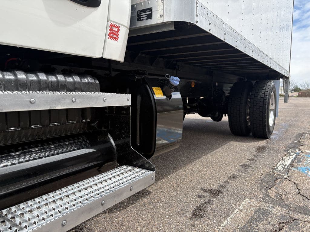 Used 2025 KENWORTH T280 image 8