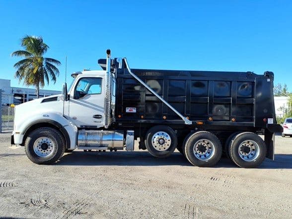 2026 Kenworth T880 image 4