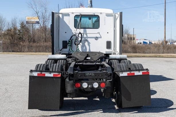 2021 Kenworth T680 image 6