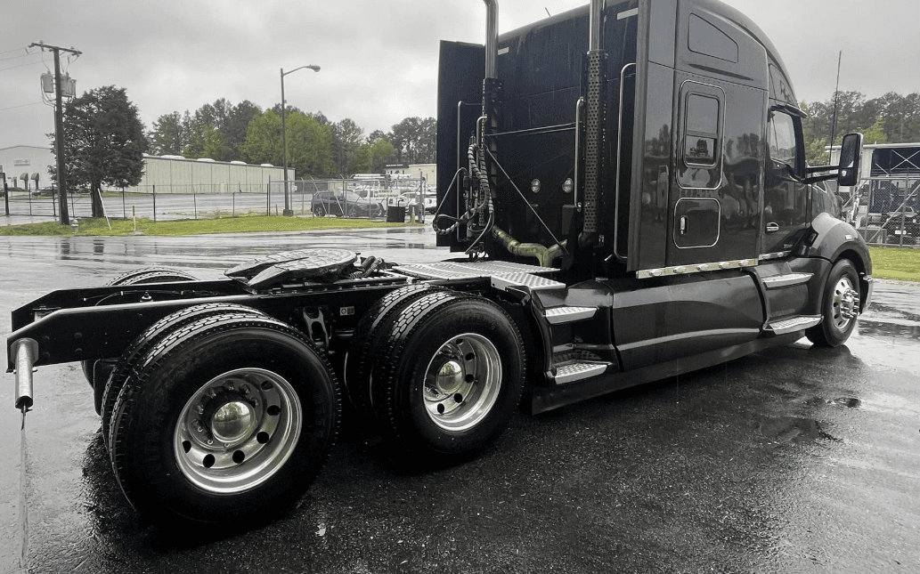 2020 Kenworth T680 image 6