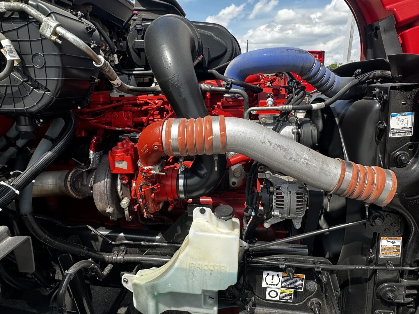 2023 Peterbilt 579 image 5
