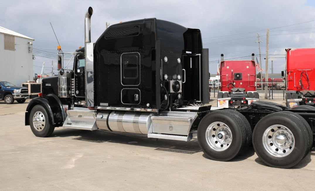 2020 Kenworth W900 image 5