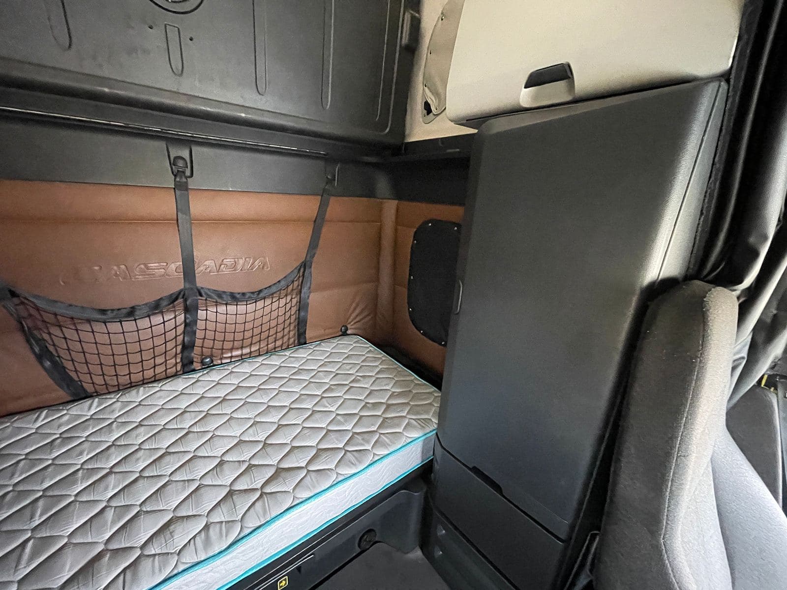 2022 Freightliner Cascadia 126 image 15