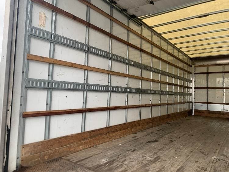 2022 International MV607 Box Truck - 220HP, 6 Speed Automatic, Roll up Door image 11