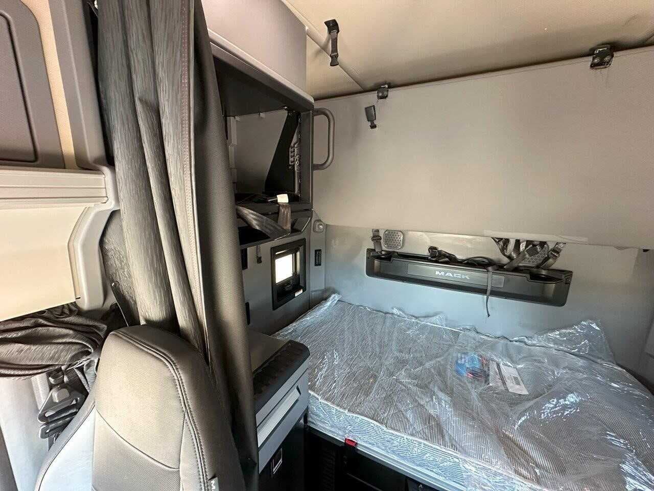 Used 2023 MACK ANTHEM Conventional - Sleeper Truck image 11