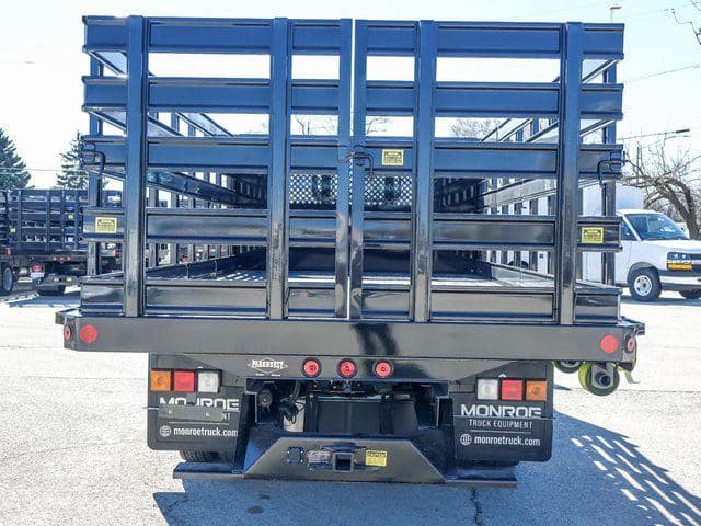 2024 Chevrolet 5500 XG LCF Gas Base image 4