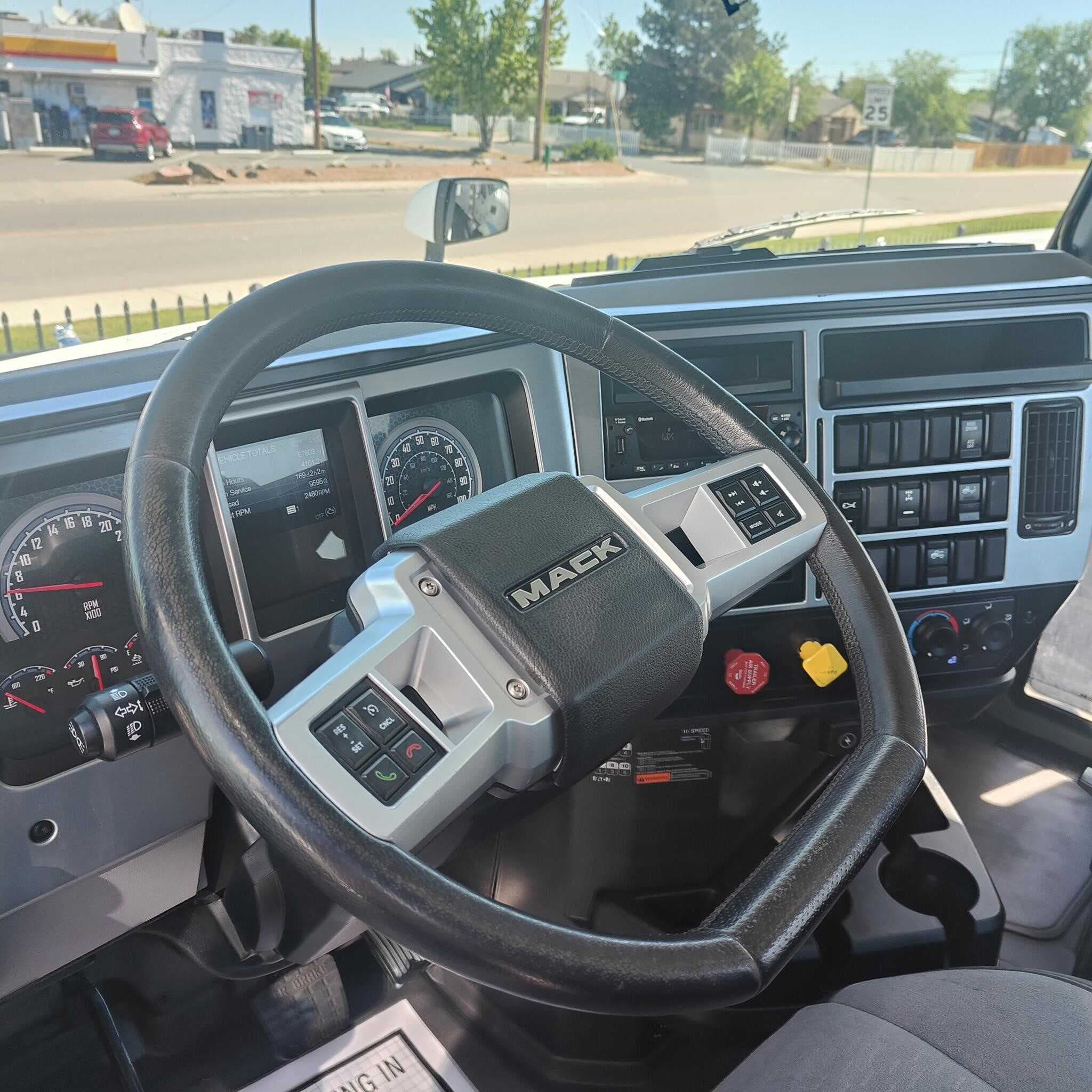 Used 2022 MACK ANTHEM Conventional - Day Cab image 12