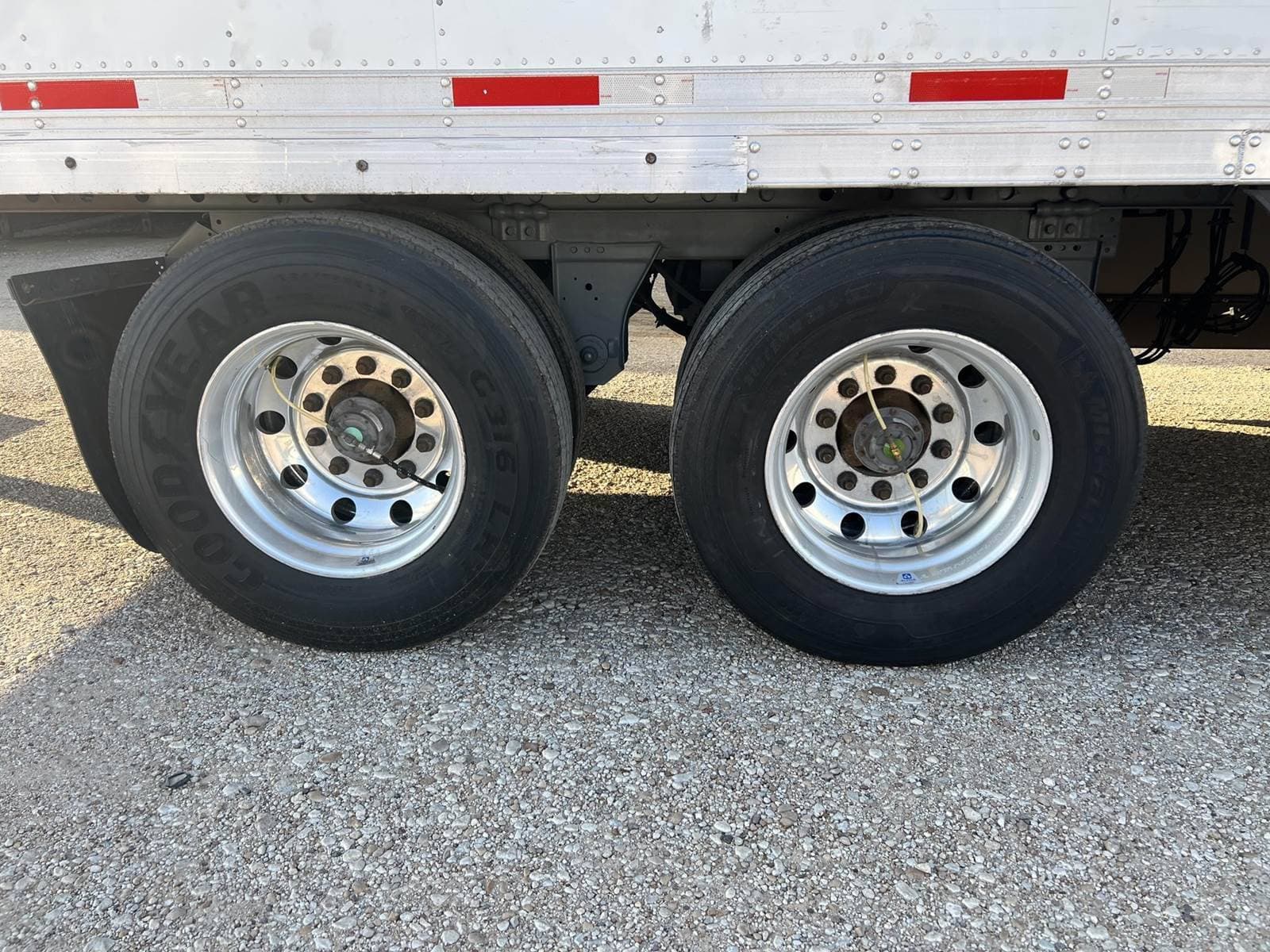 2019 Utility Reefer image 7