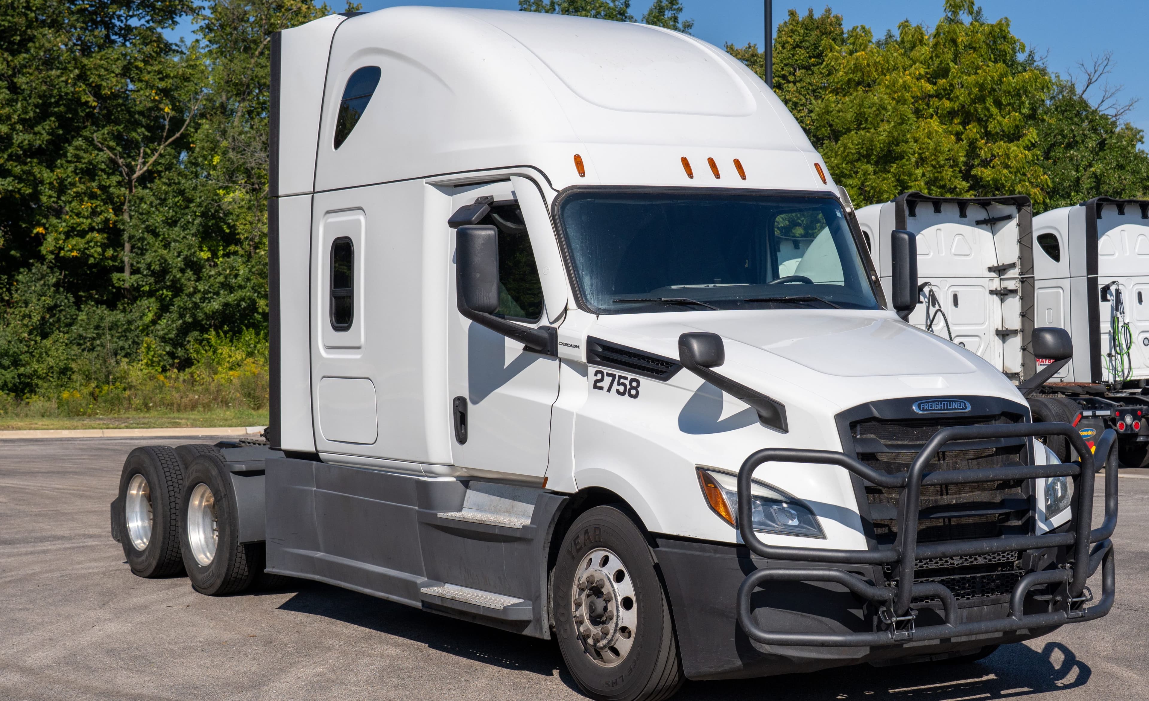 2022 Freightliner Cascadia image 2
