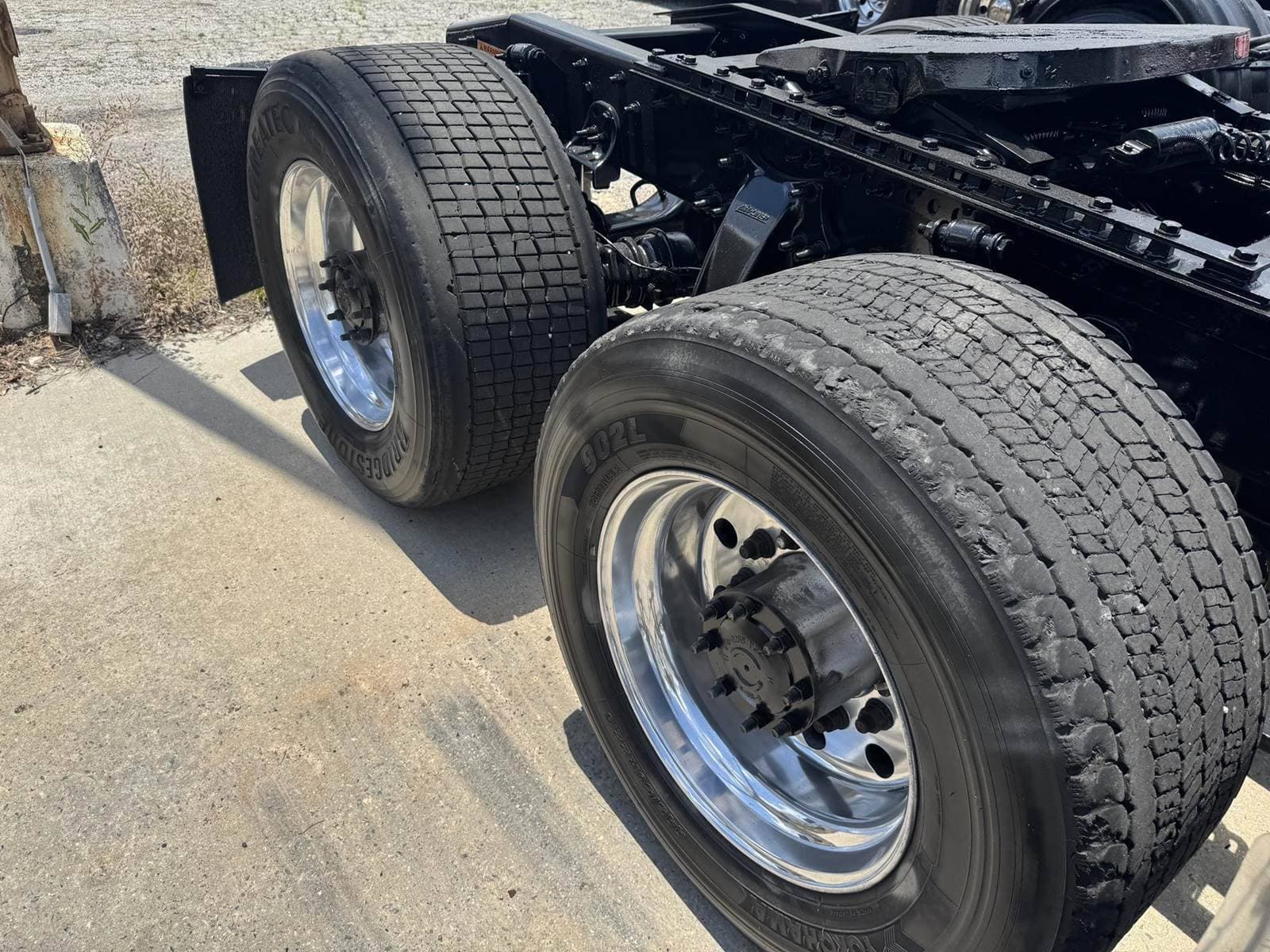 2017 Freightliner Cascadia 113 image 8