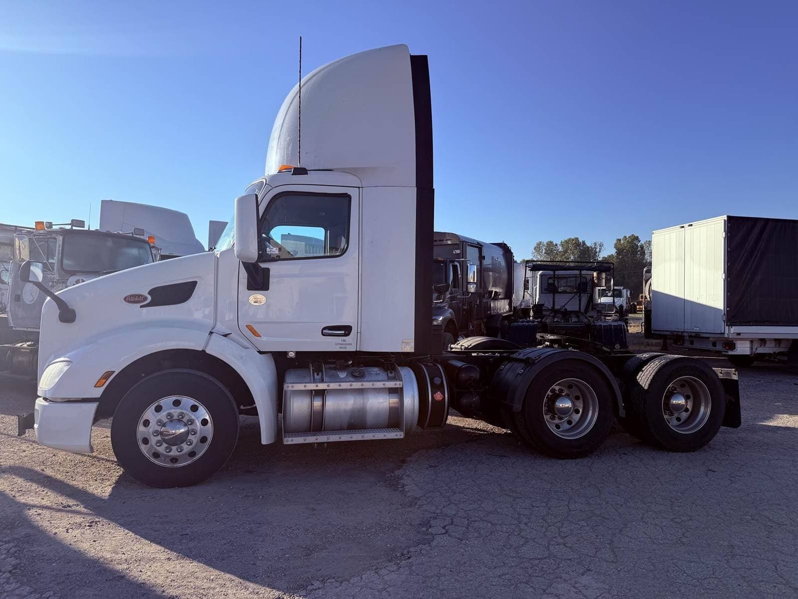 2018 Peterbilt 579 image 3
