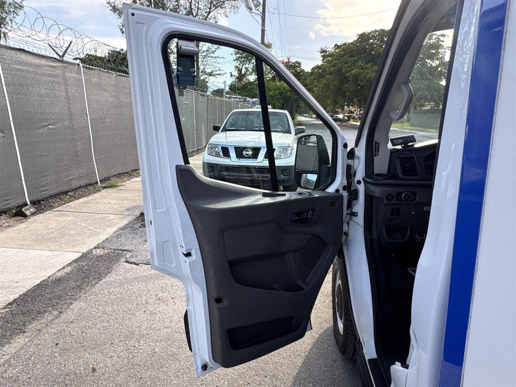 2023 Ford Transit T-350 image 42