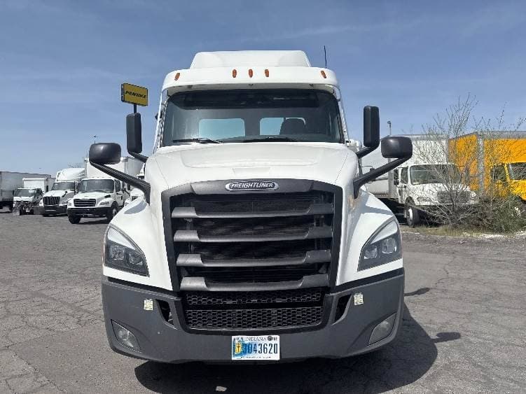2021 Freightliner Cascadia image 4