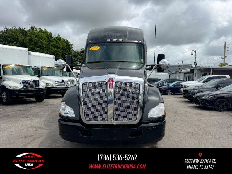 2017 Kenworth T680 image 13