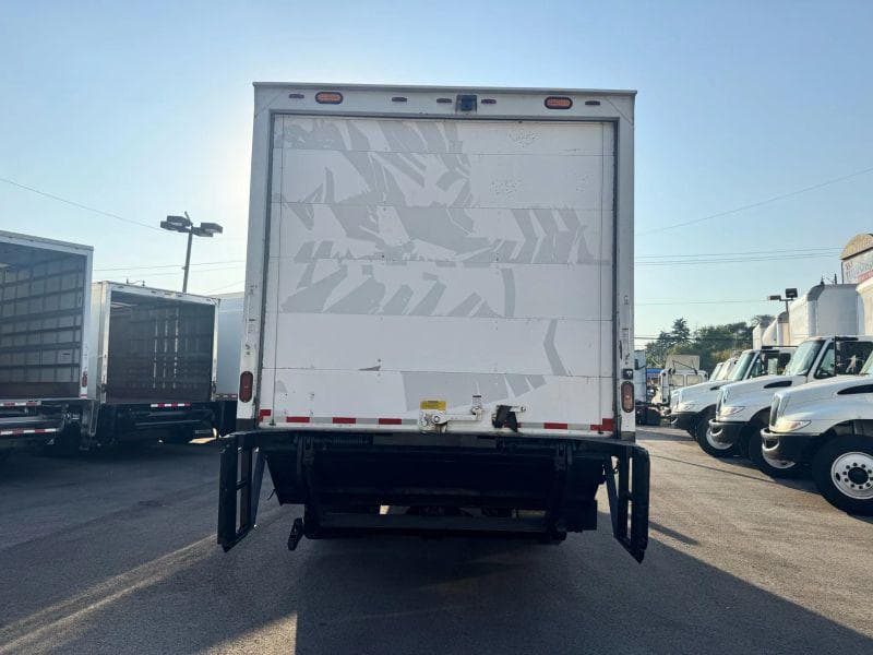 2019 Ford F-750 image 6