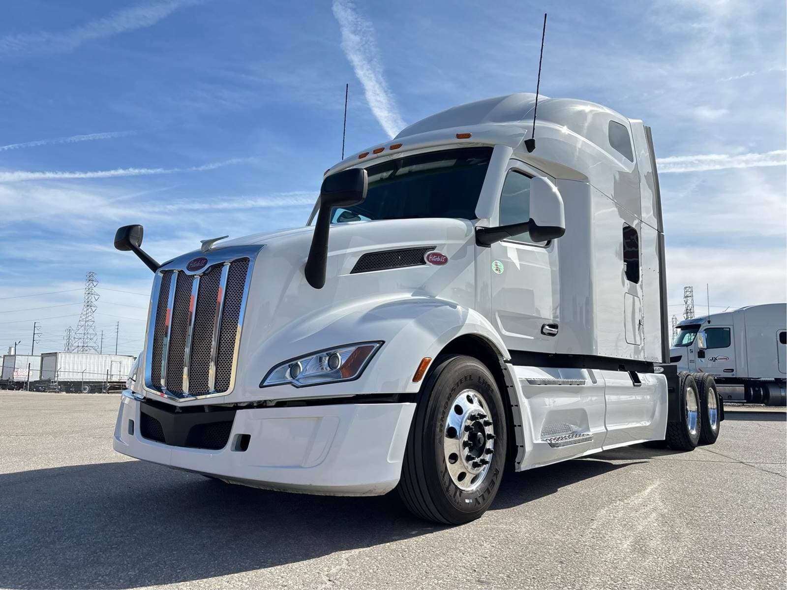 2023 Peterbilt 579 image 9