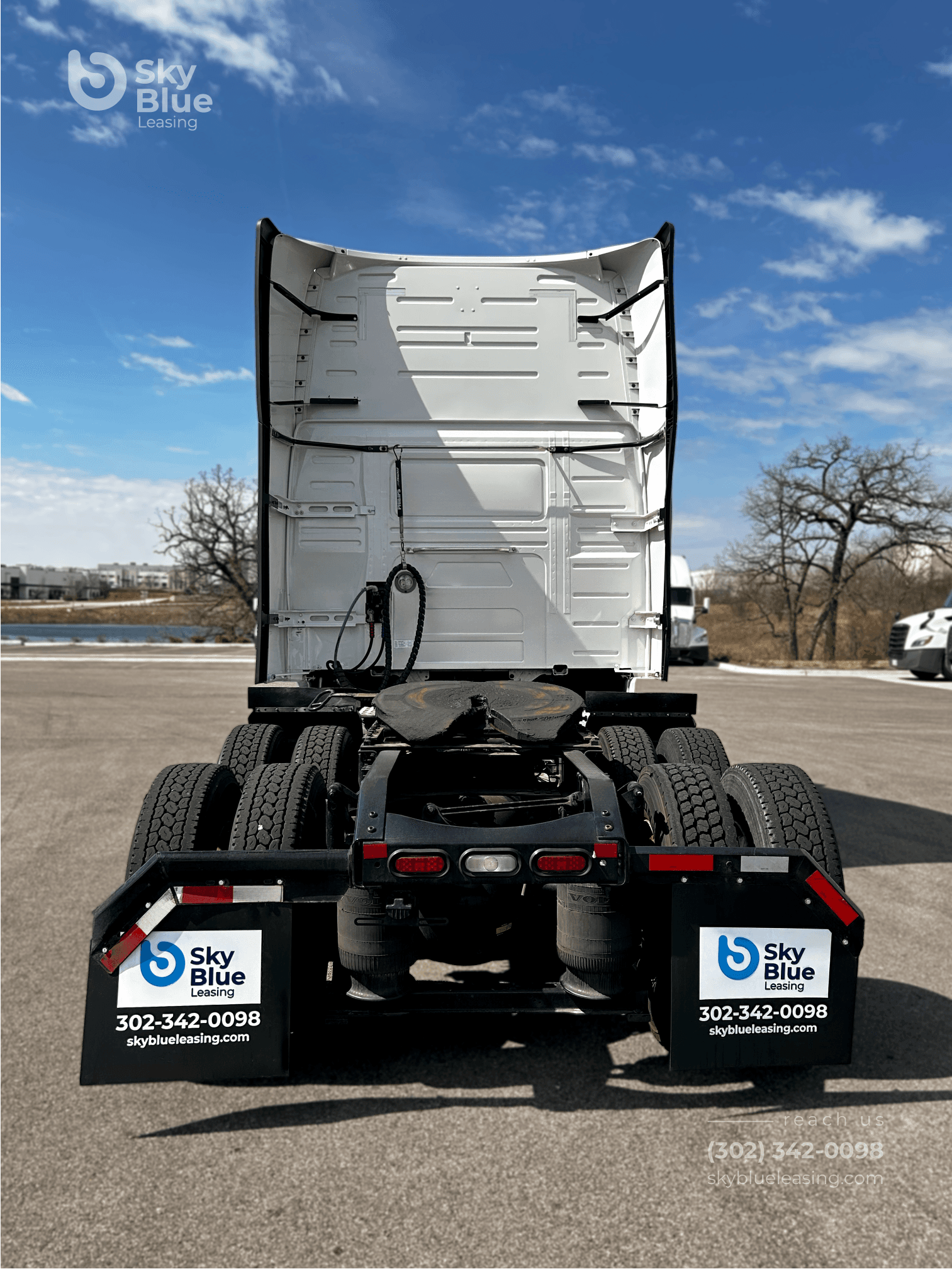 2025 Volvo VNL42T760 image 4