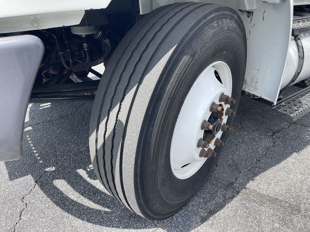 Used 2019 INTERNATIONAL 4300 image 12