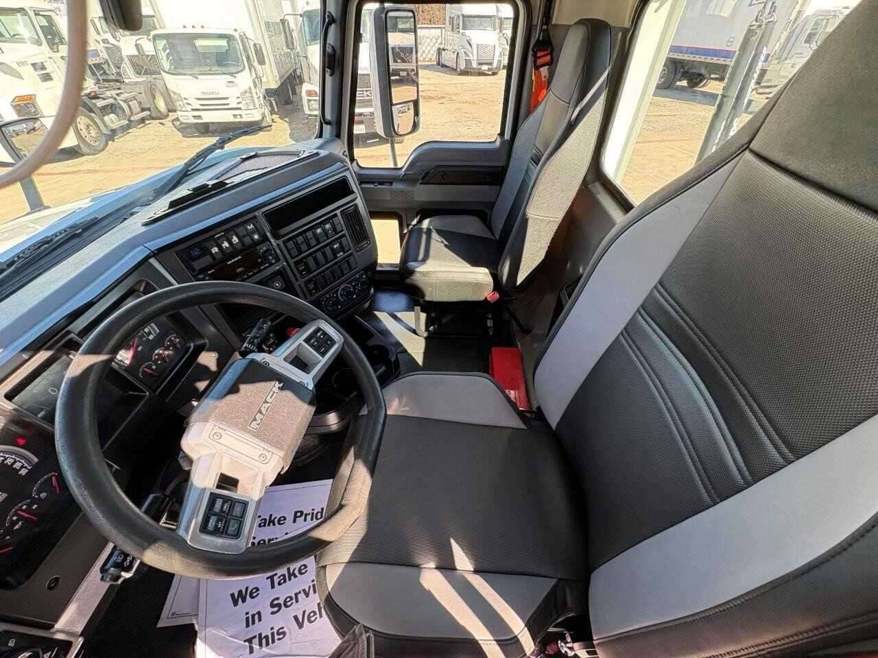 Used 2022 MACK ANTHEM Conventional - Day Cab in Bossier City, LA image 21
