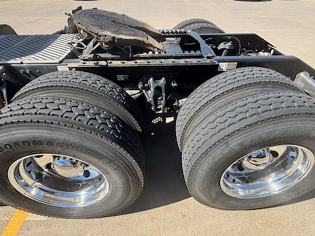 Used 2019 KENWORTH W900L image 12