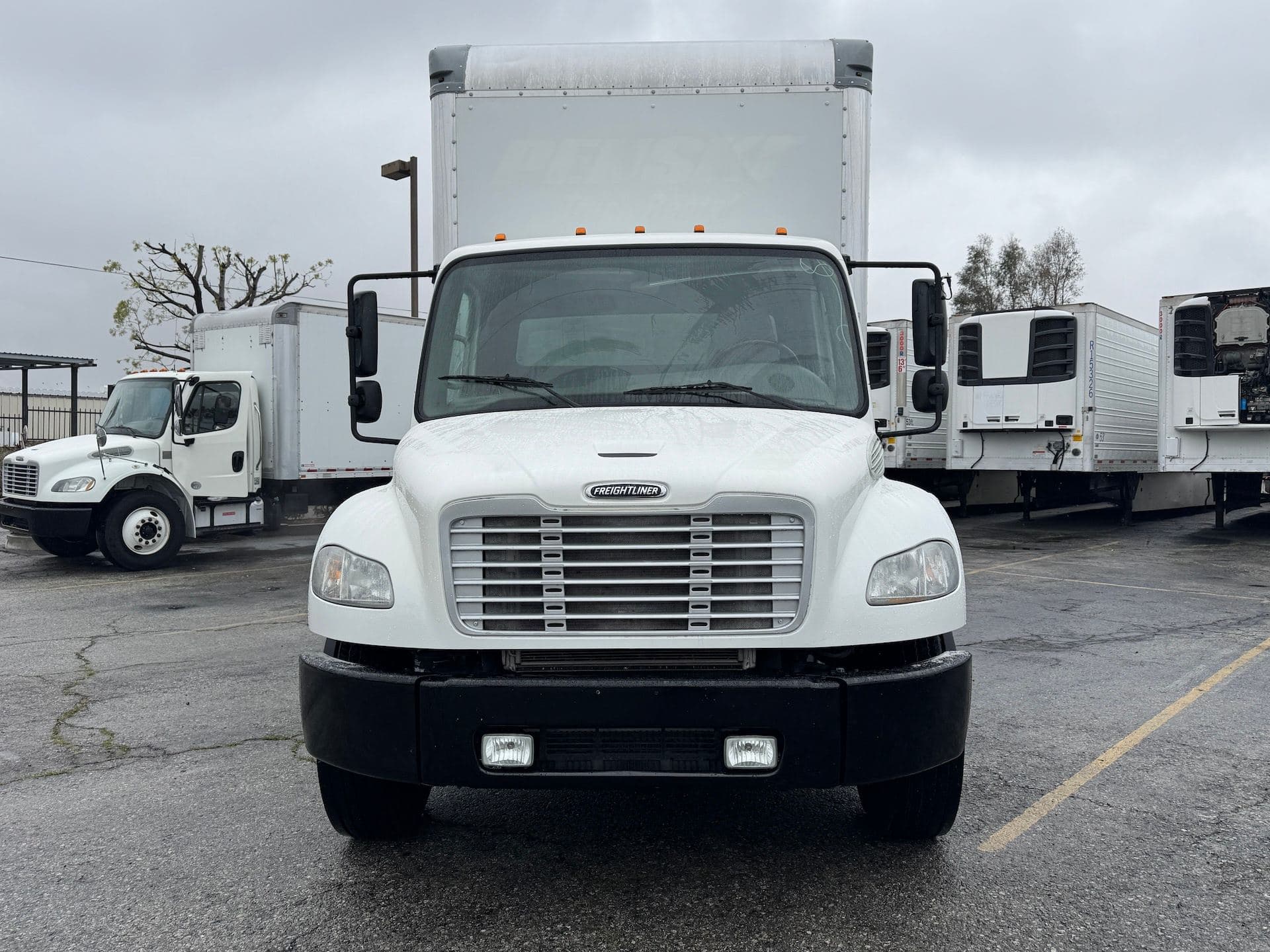 2018 Freightliner BUSINESS CLASS M2 106 image 2