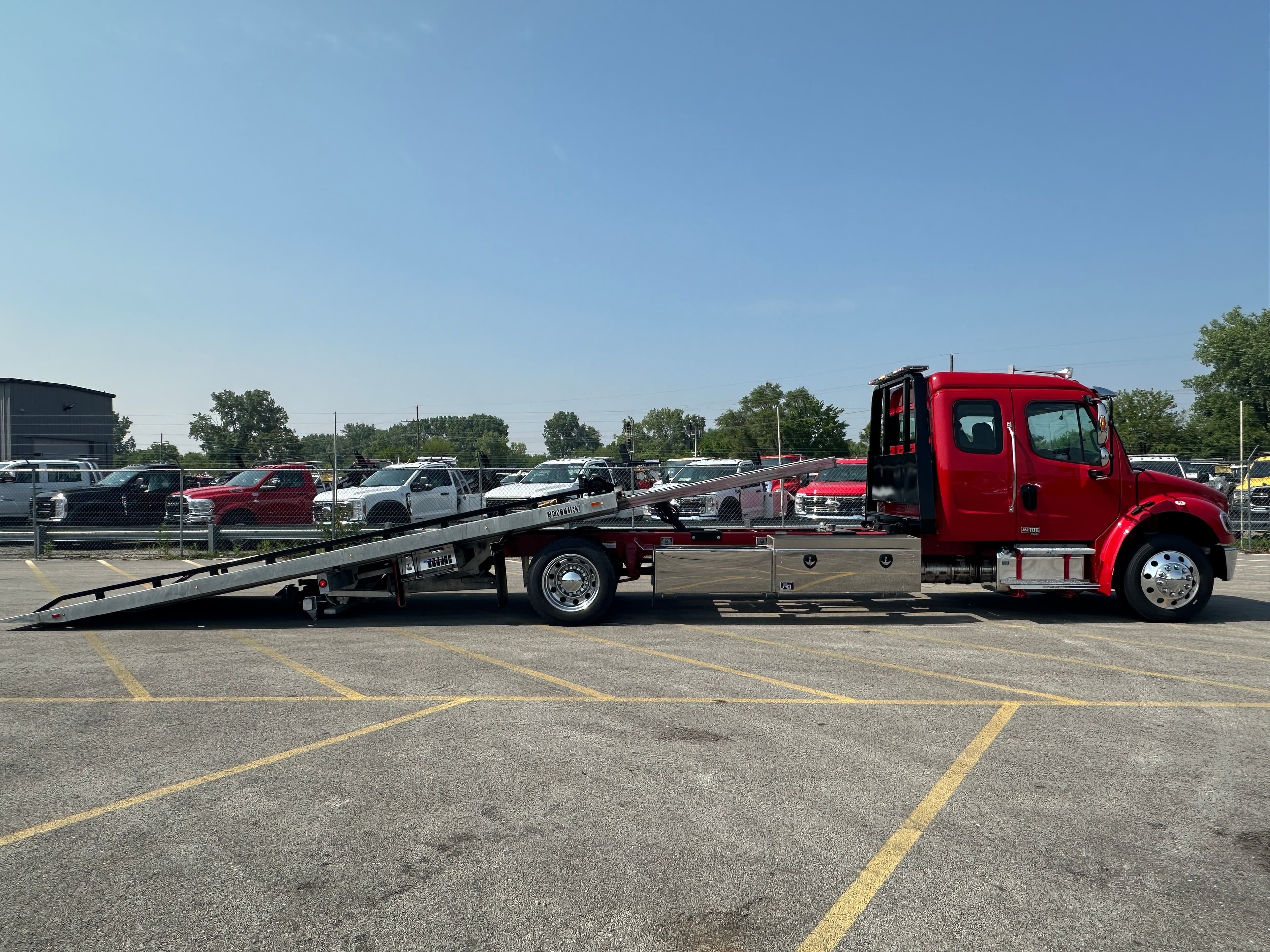 2025 Freightliner M2 106 image 22