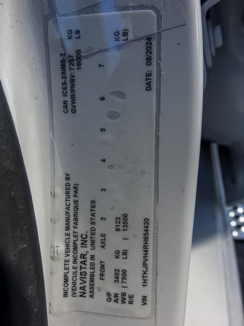 2024 Chevrolet Silverado 4500HD Work Truck image 21