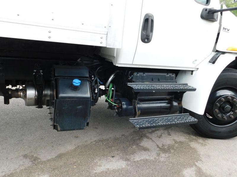2020 International MV607 image 14