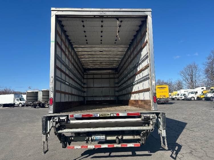 2022 International MV607 Box Truck - 220HP, 6 Speed Automatic, Roll up Door image 8