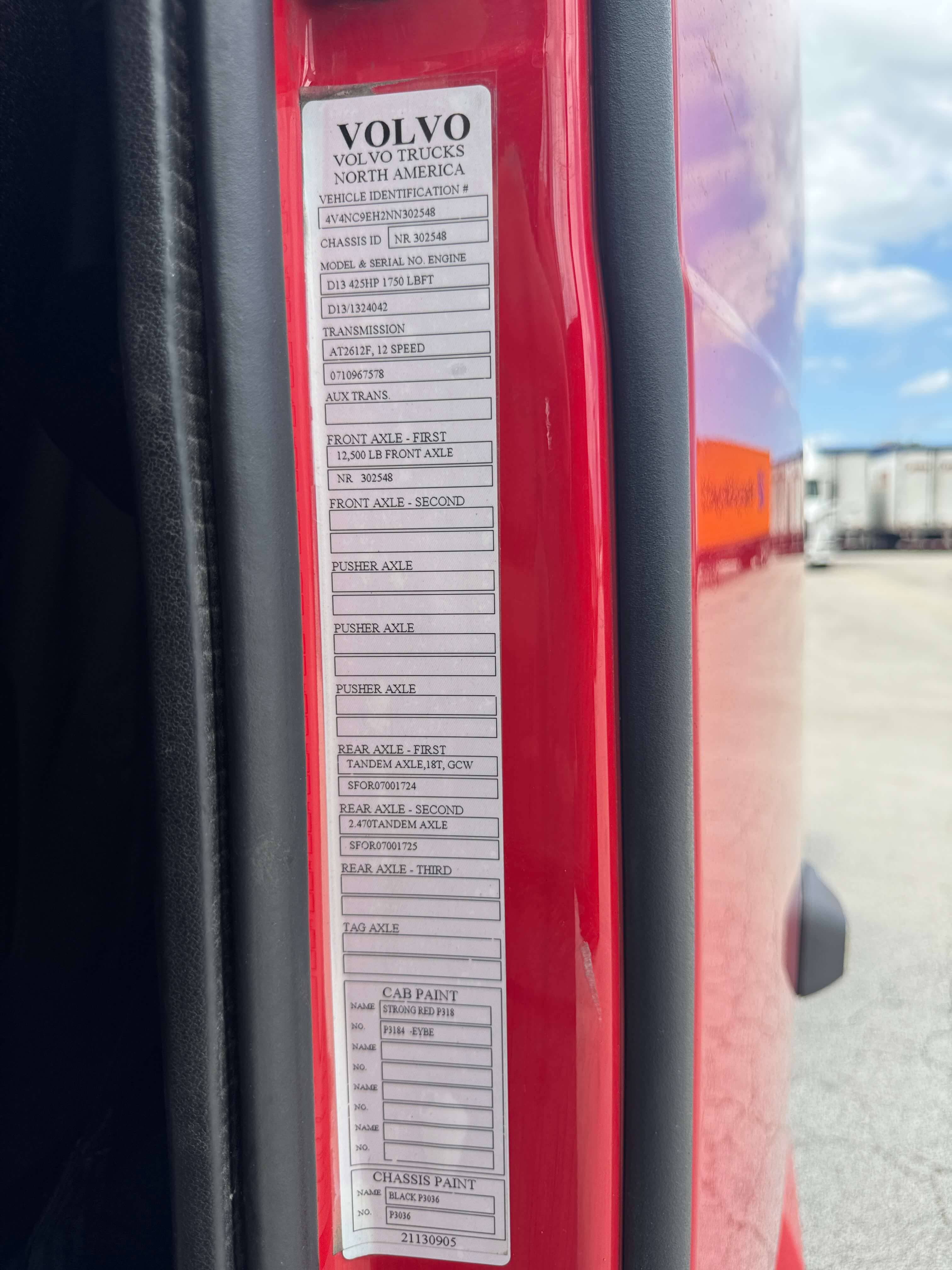 2022 Volvo VNL760 image 18