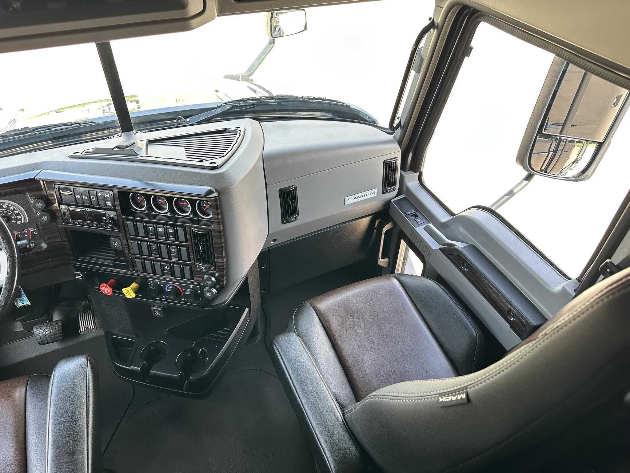 Used 2022 MACK ANTHEM Conventional - Sleeper Truck image 9