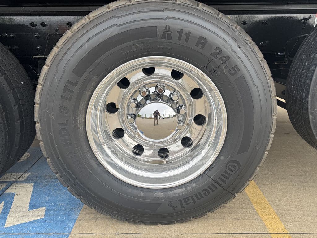 New 2026 KENWORTH T880 image 27