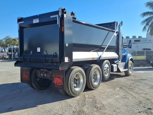 2026 Kenworth T880 image 11