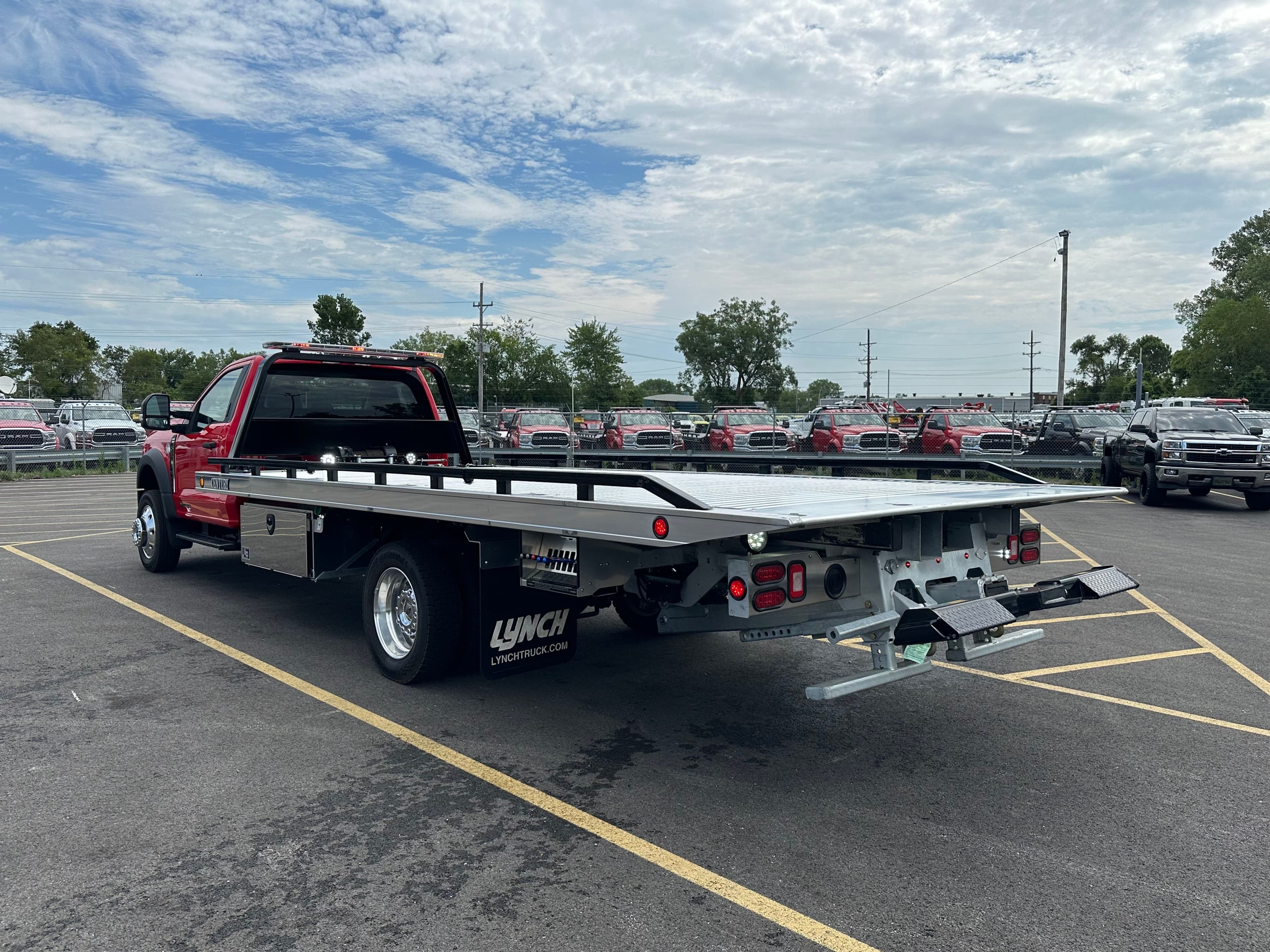    2024 Ford F-550 F Series Super Duty XL CALIFORNIA COMPLIANT 19.5 CARRIER STL  (SK#: 5966C) image 4