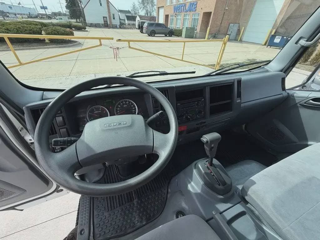 Used 2021 ISUZU Cabover Truck - COE, Moving Van, Box Truck - Straight Truck - NPR XD For Sale image 13