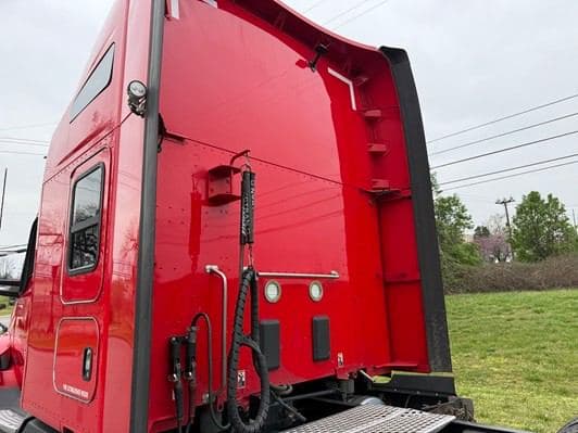 2022 Kenworth T680 image 22