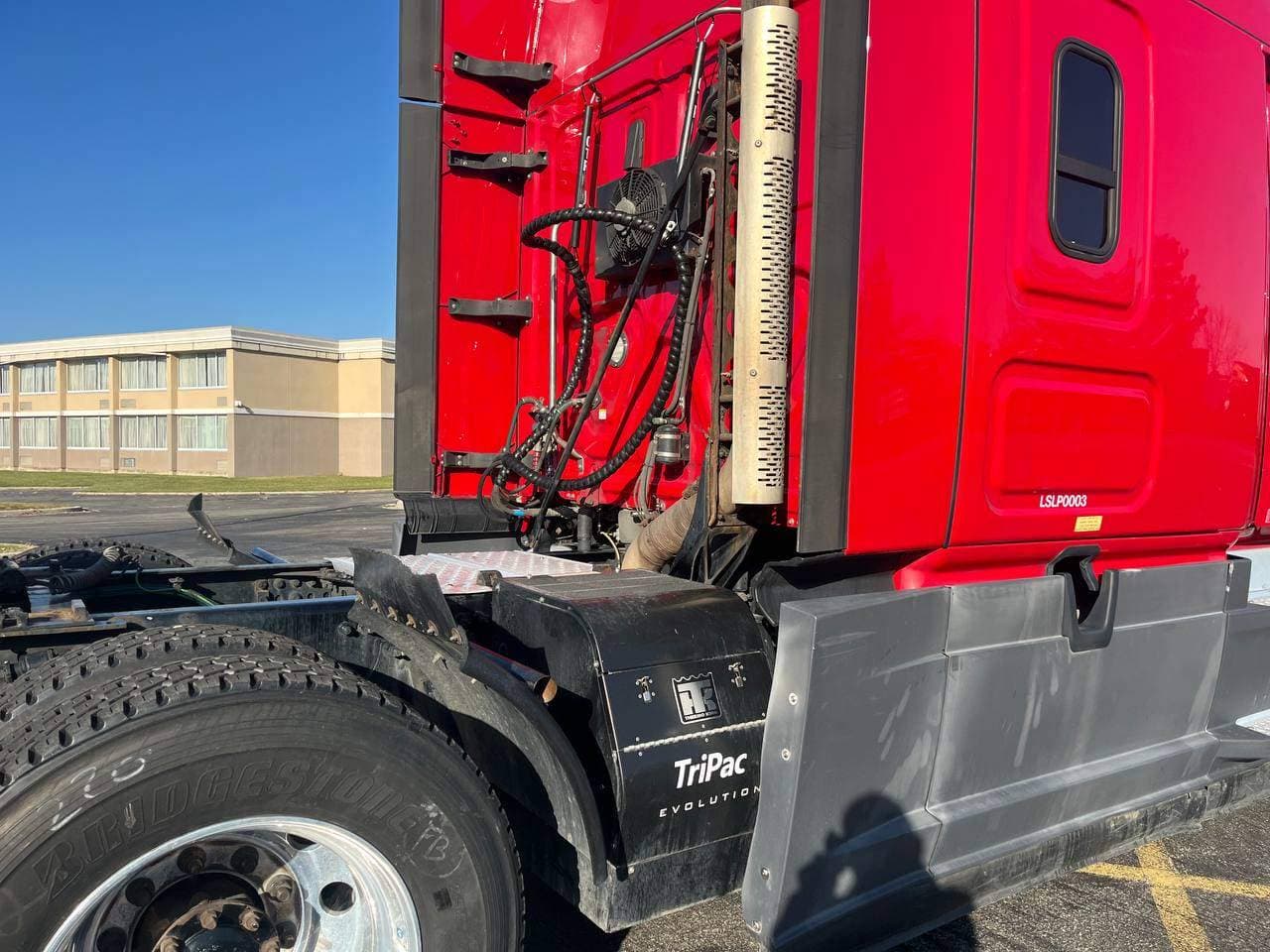 2020 Freightliner Cascadia image 7